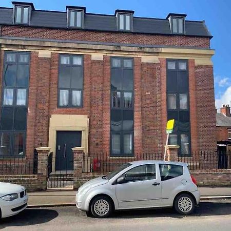 Newly Built 2 Bed Flat In The Heart Of Leek 아파트 외부 사진